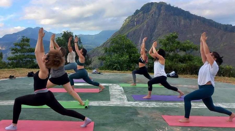 Sessione di Yoga