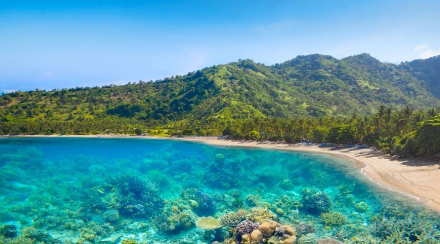 Una spiaggia a Lombok