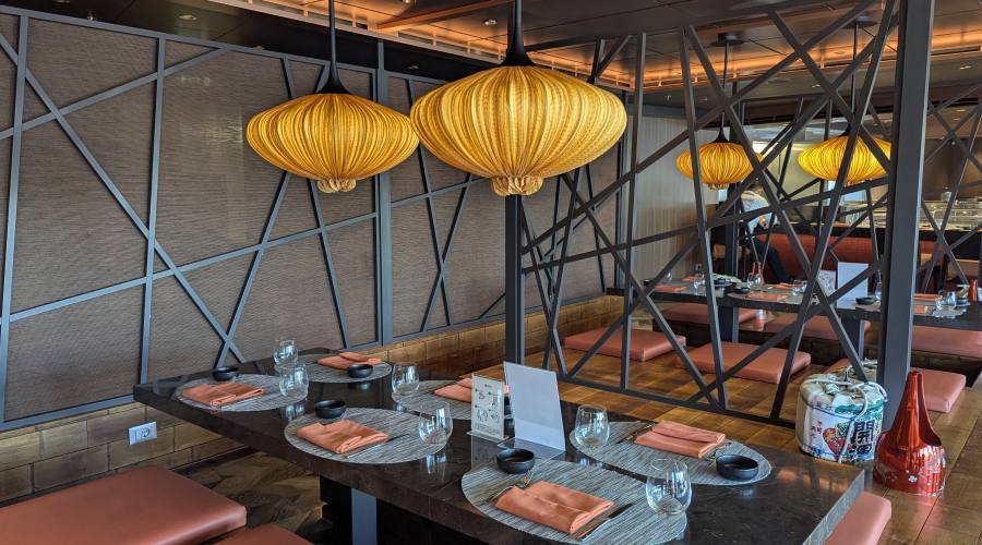 Sushi restaurant 