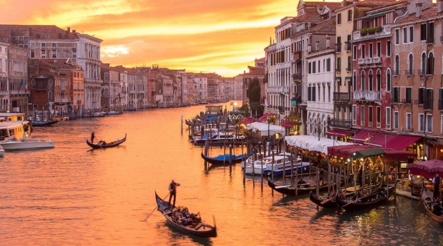 gondole sul canal grande