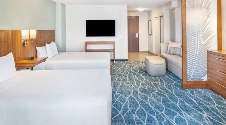 Hyatt Place Waikiki Beach_camera