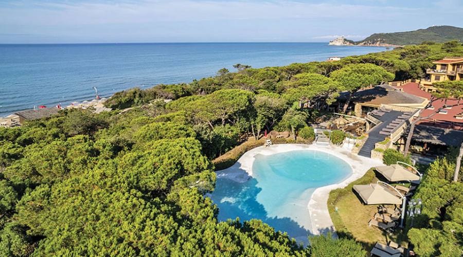 La piscina dall'alto