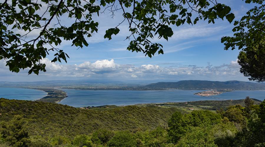 Il Tombolo della Giannella e la Laguna di Orbetello