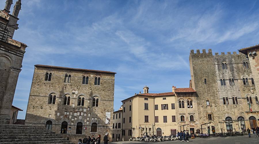 Massa Marittima: i palazzi accanto al Duomo