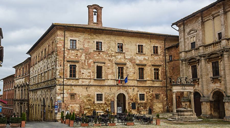 Montepulciano: un angolo di Piazza Grande