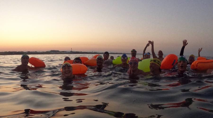 Partecipanti in acqua