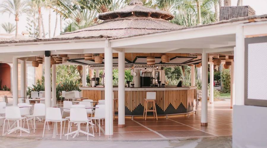 Pool Bar
