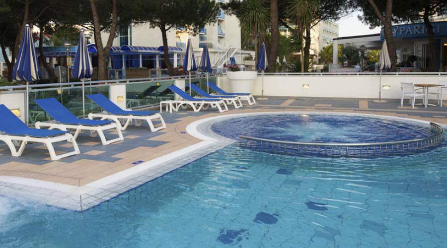 piscina hotel