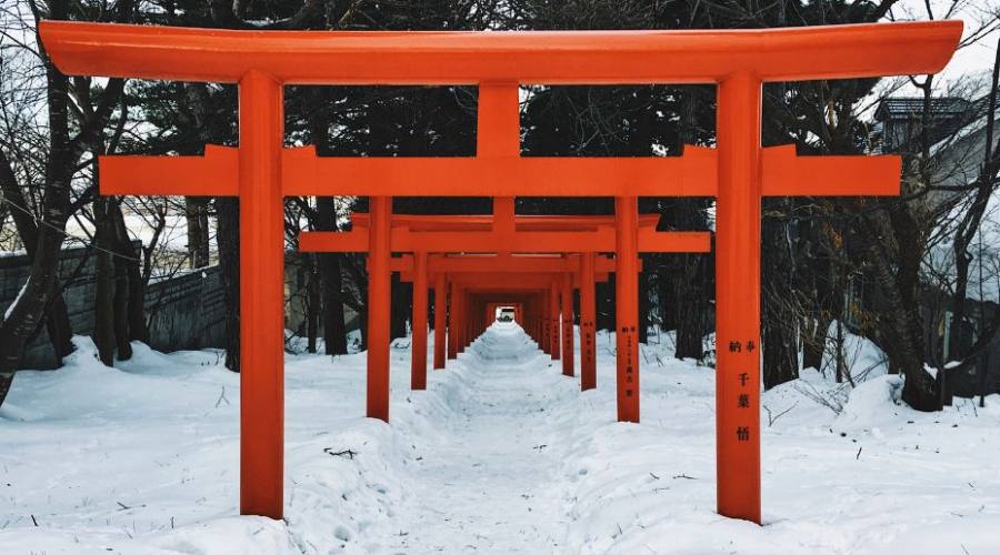 Architettura giapponese sotto la neve