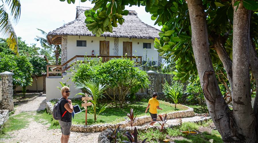 Tepanee Beach Resort