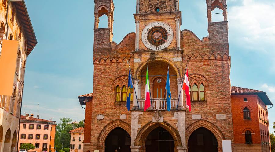 Pordenone il Municipio