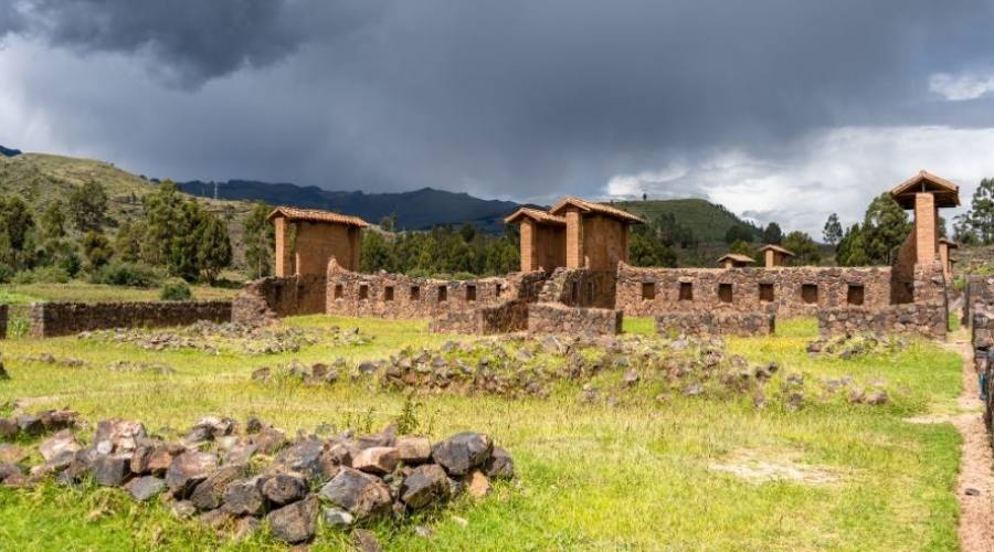 Antiguas ruinas de Raqchi