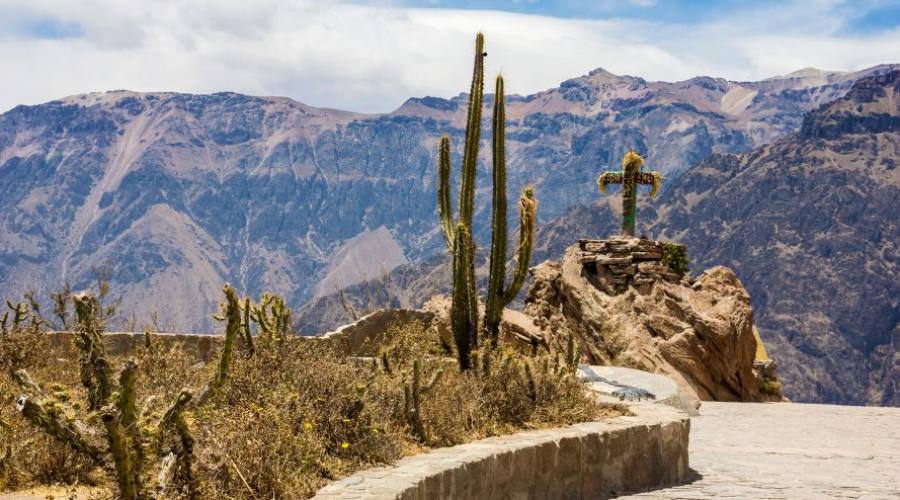 Mirador Cruz del C&oacute;ndor