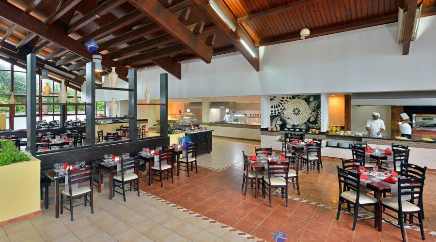 Restaurante - Hotel Sol Cayo Santa Mar&iacute;a