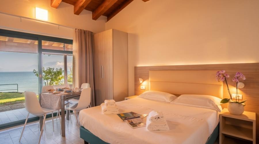 Monolocale Deluxe Fronte Lago