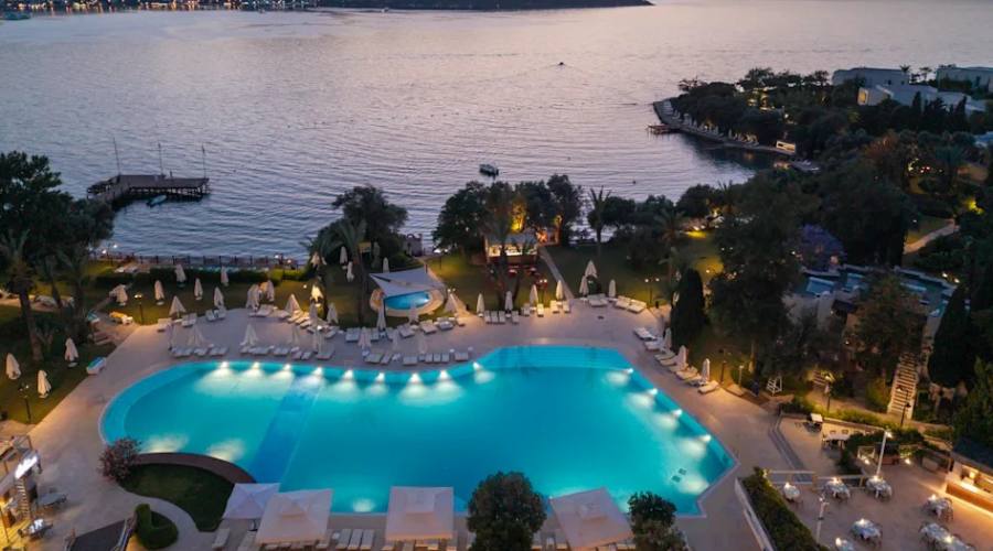 Hotel, vista al mare