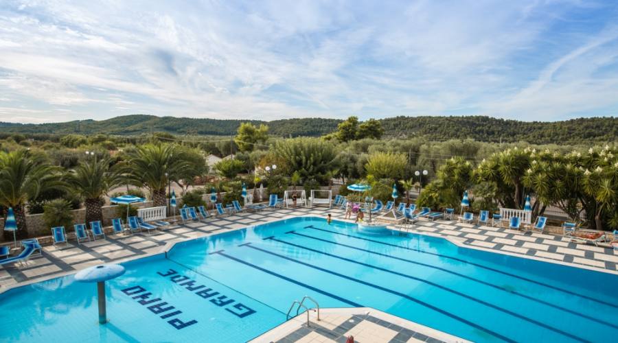 Villaggio con Piscina