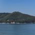 Il Promontorio sul Golfo di Baratti, in alto Populonia