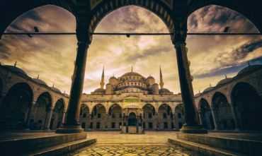 La Storia dei Sultani e il Fascino dei Bazar