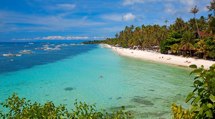 La spiaggia a Bohol