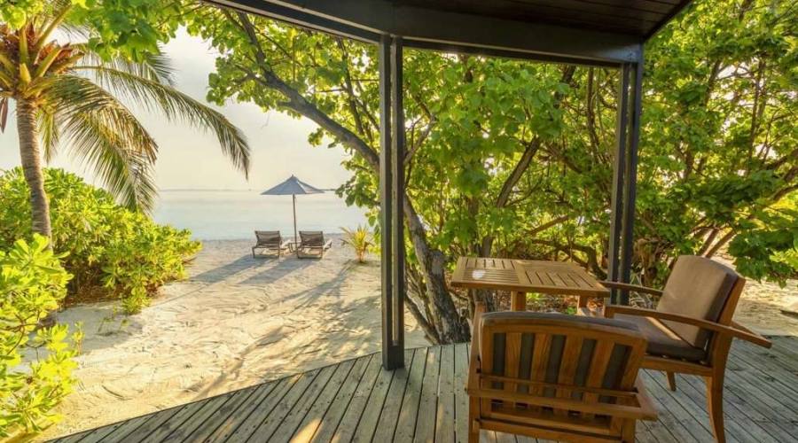 Komandoo, Jacuzzi Beach Villa