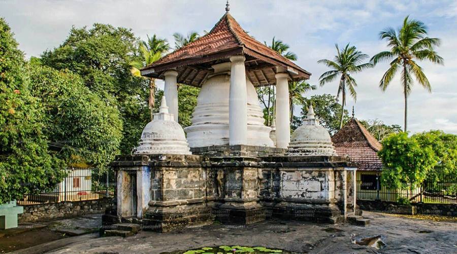 Tempio Gadaladeniya