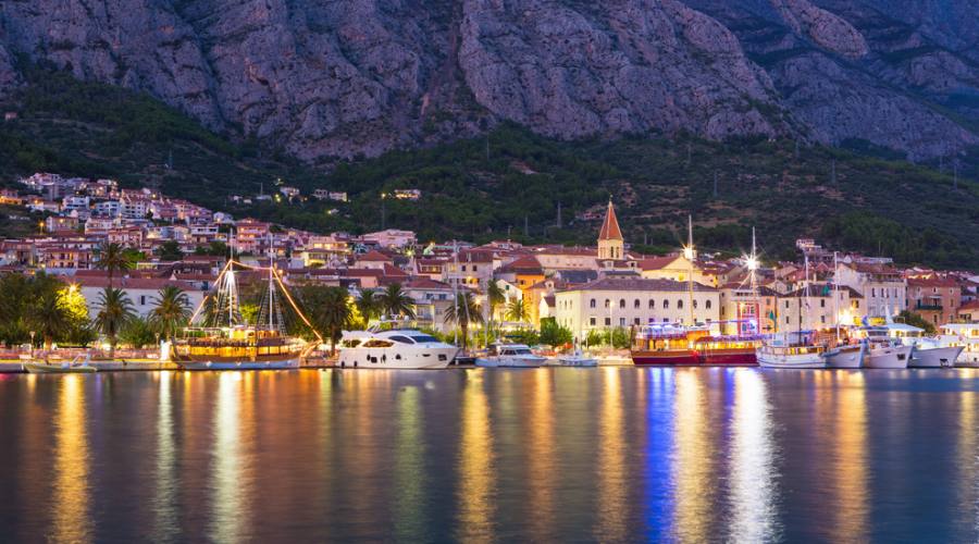 Riviera di Makarska - panoramica notturna