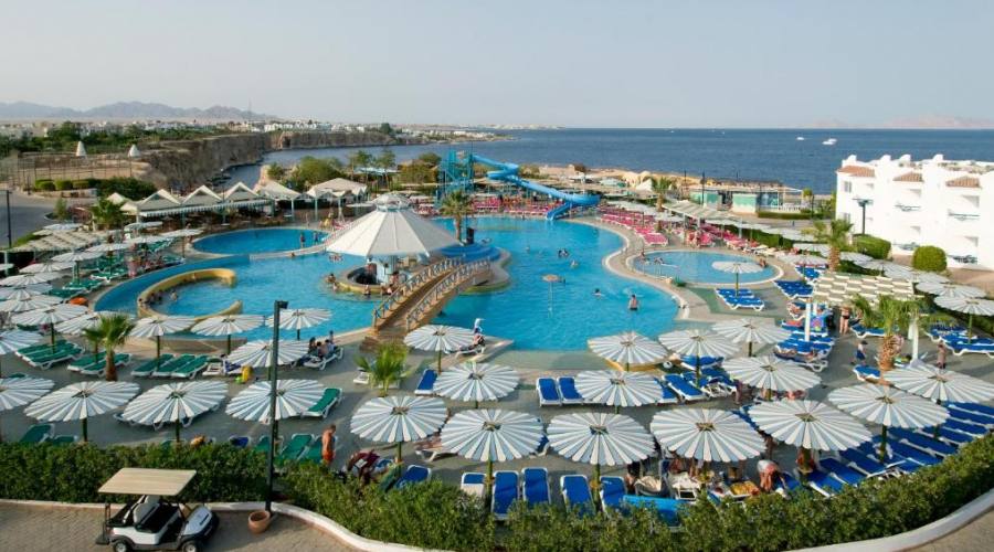 Dreams Beach Resort & Spa