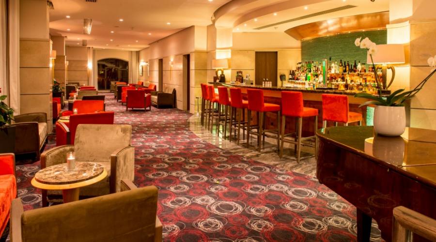 Maritim Hotel: Lounge Bar