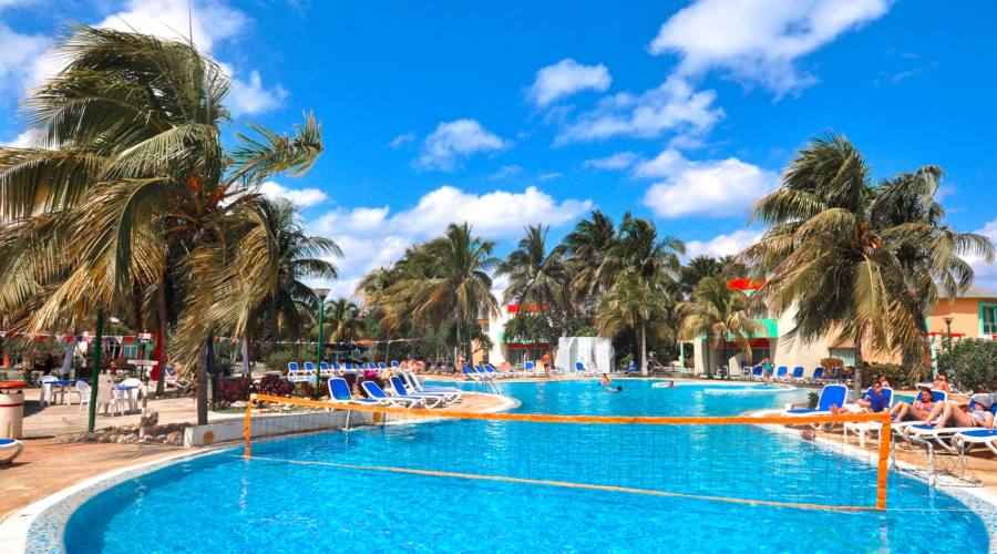 Hotel con Piscina